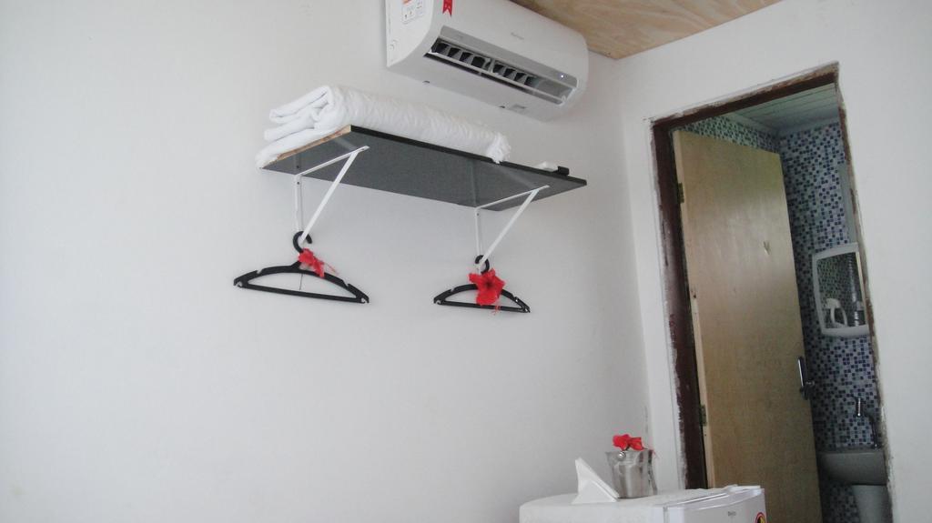 Casa De Samuel Lobrito Apartment Фернанду ди Нороня Екстериор снимка