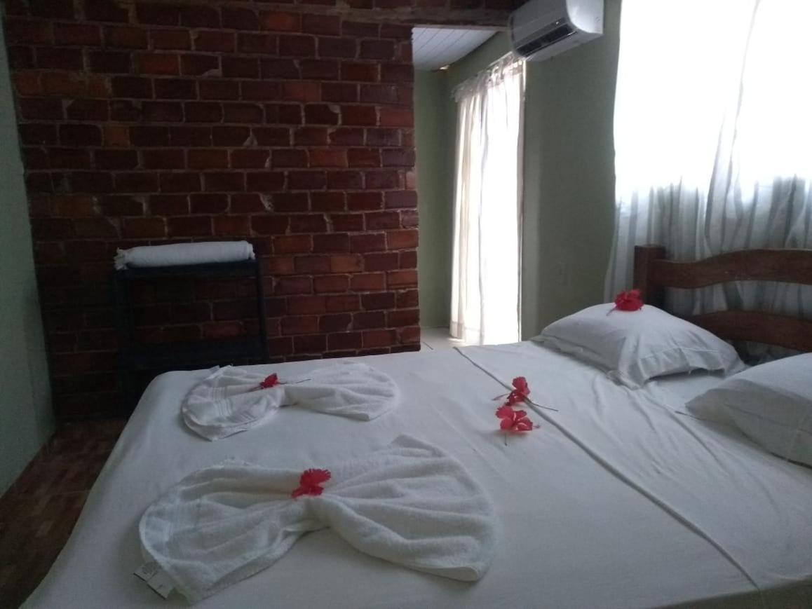 Casa De Samuel Lobrito Apartment Фернанду ди Нороня Екстериор снимка